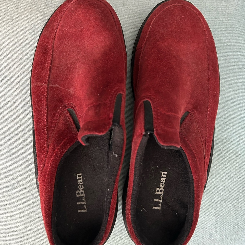 L.L. Bean Women’s Deep Red Suede Loafers Size Medium 7-8